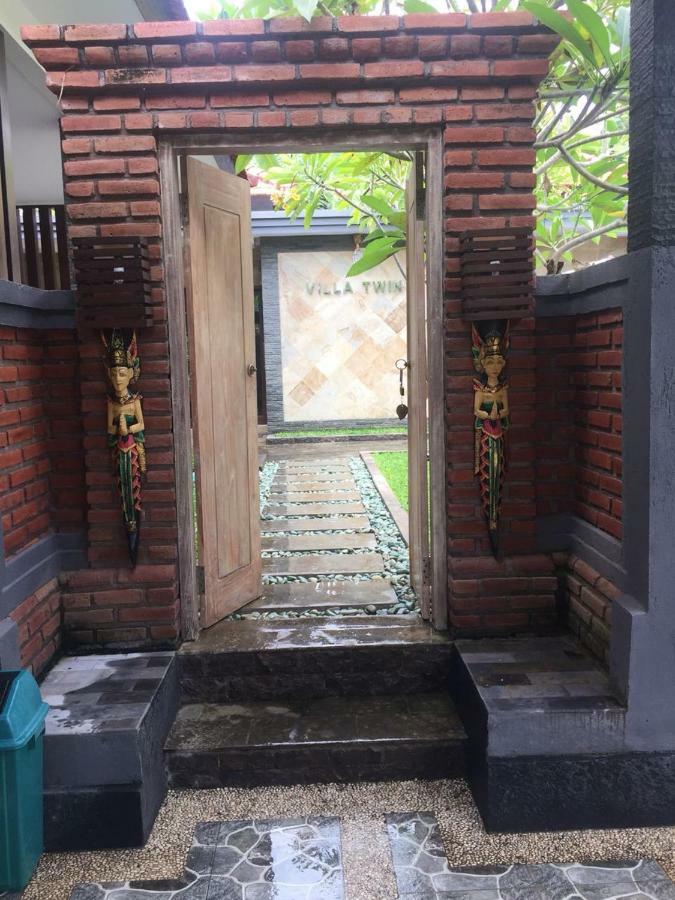 Villa Twin Lovina Exteriör bild