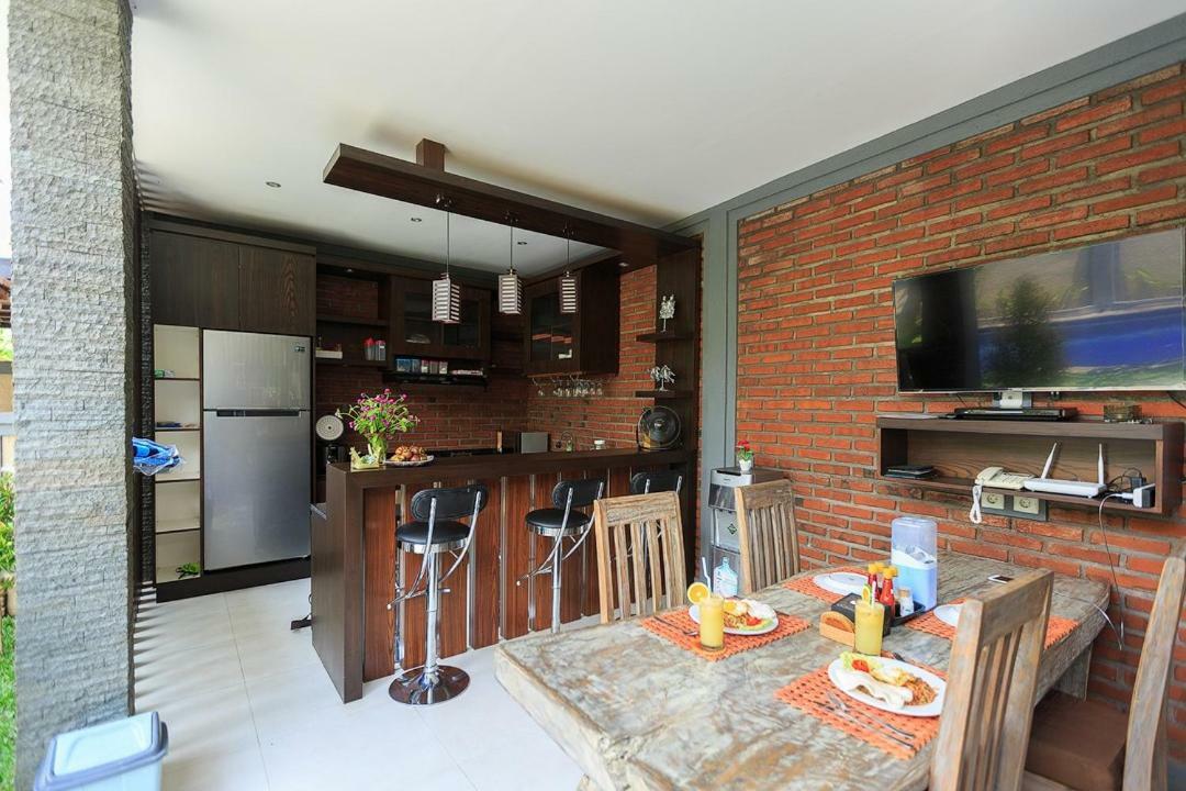 Villa Twin Lovina Exteriör bild